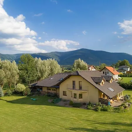 Na Helstyne